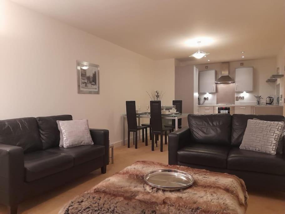 Centrally Situated 1 Bedroom Apartment! Birmingham Kültér fotó