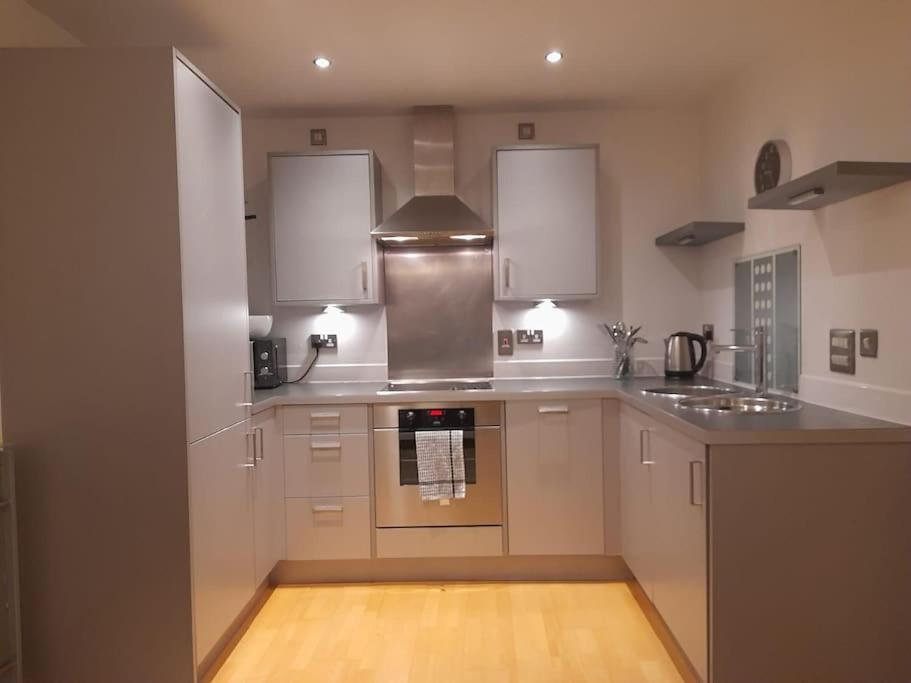 Centrally Situated 1 Bedroom Apartment! Birmingham Kültér fotó